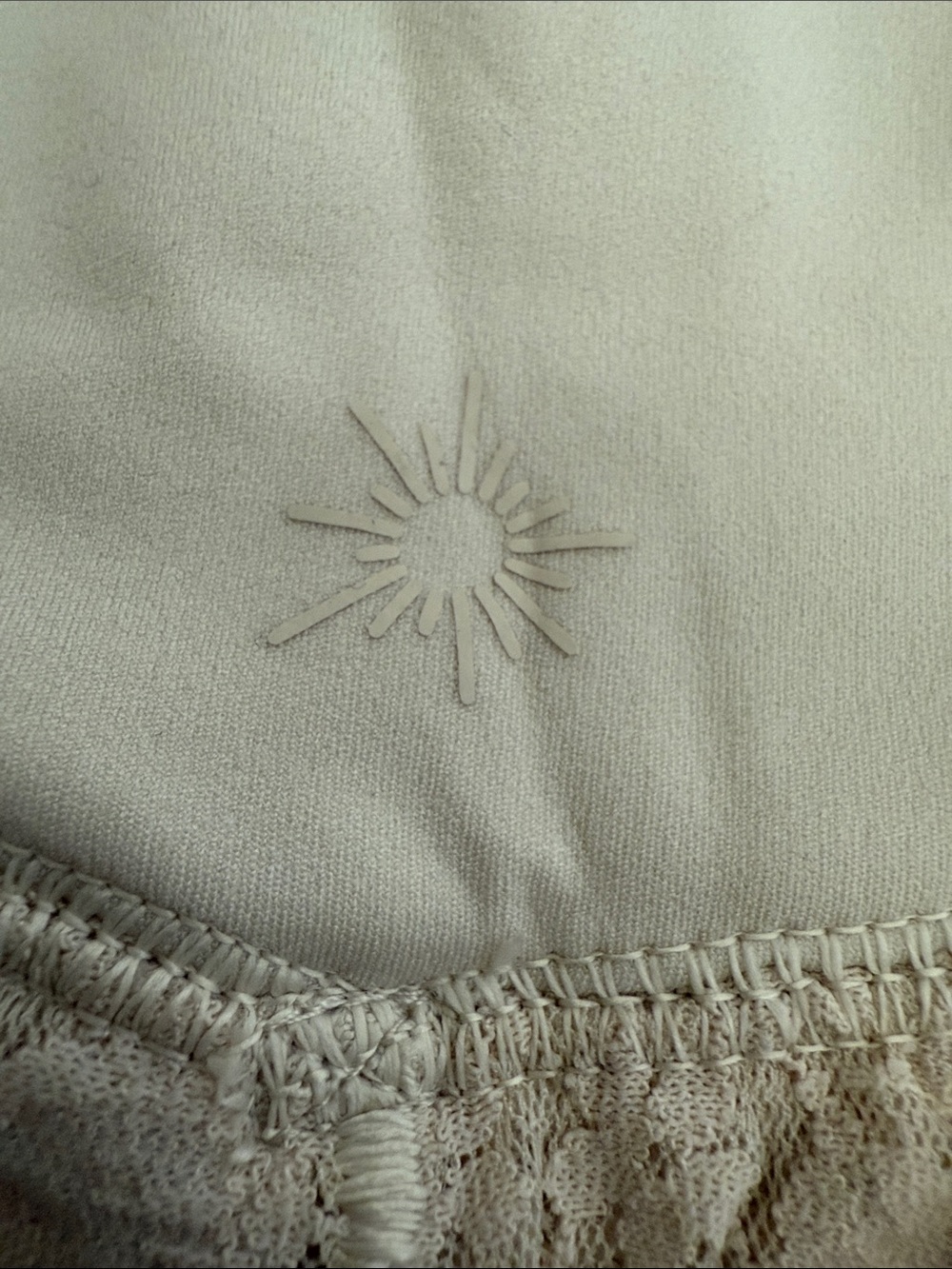 American Eagle Lace Offline Shorts NWT - Picture 5 of 5